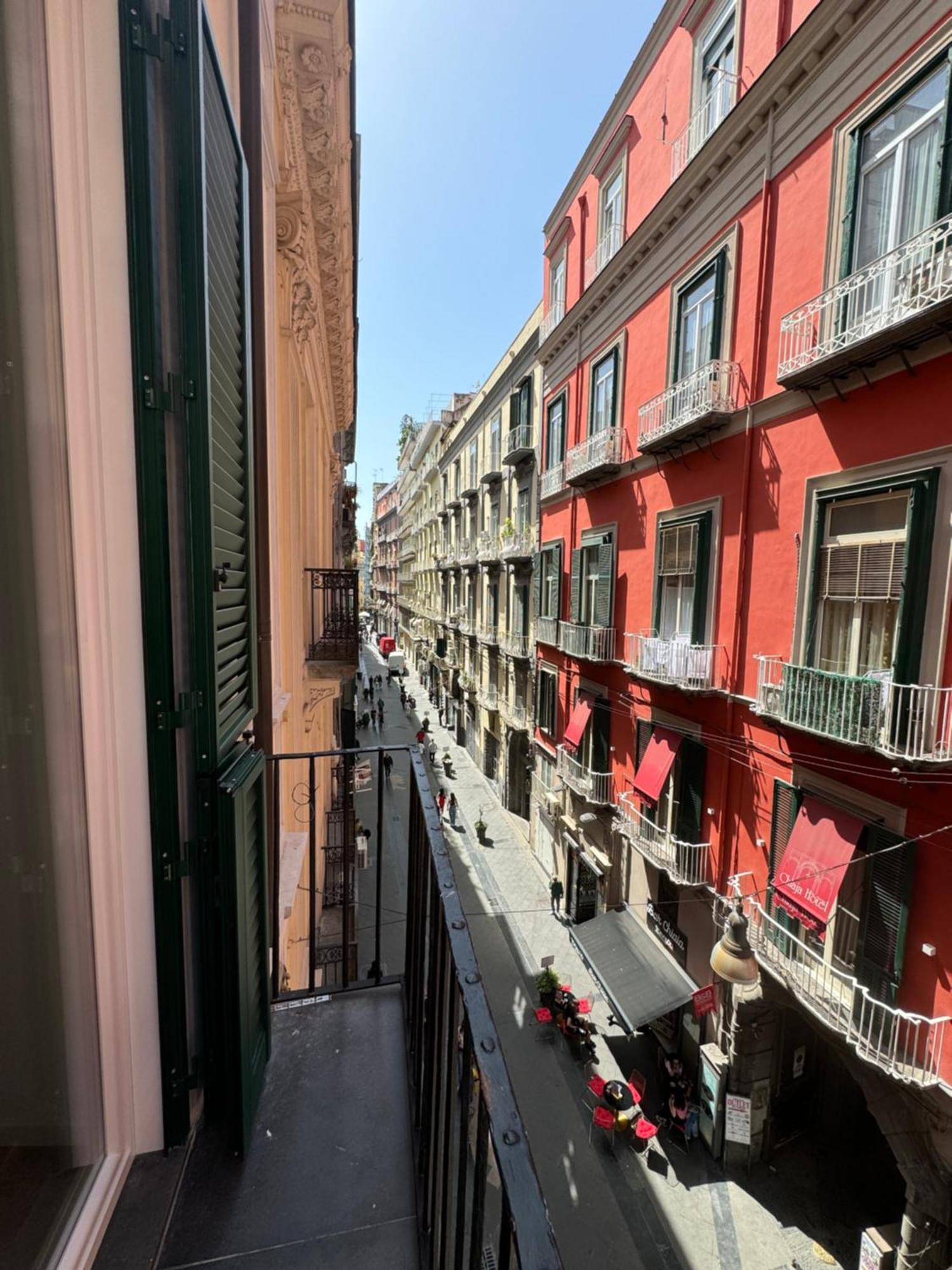 Alma De Chiaja - Design Suites & Apartments Naples Extérieur photo