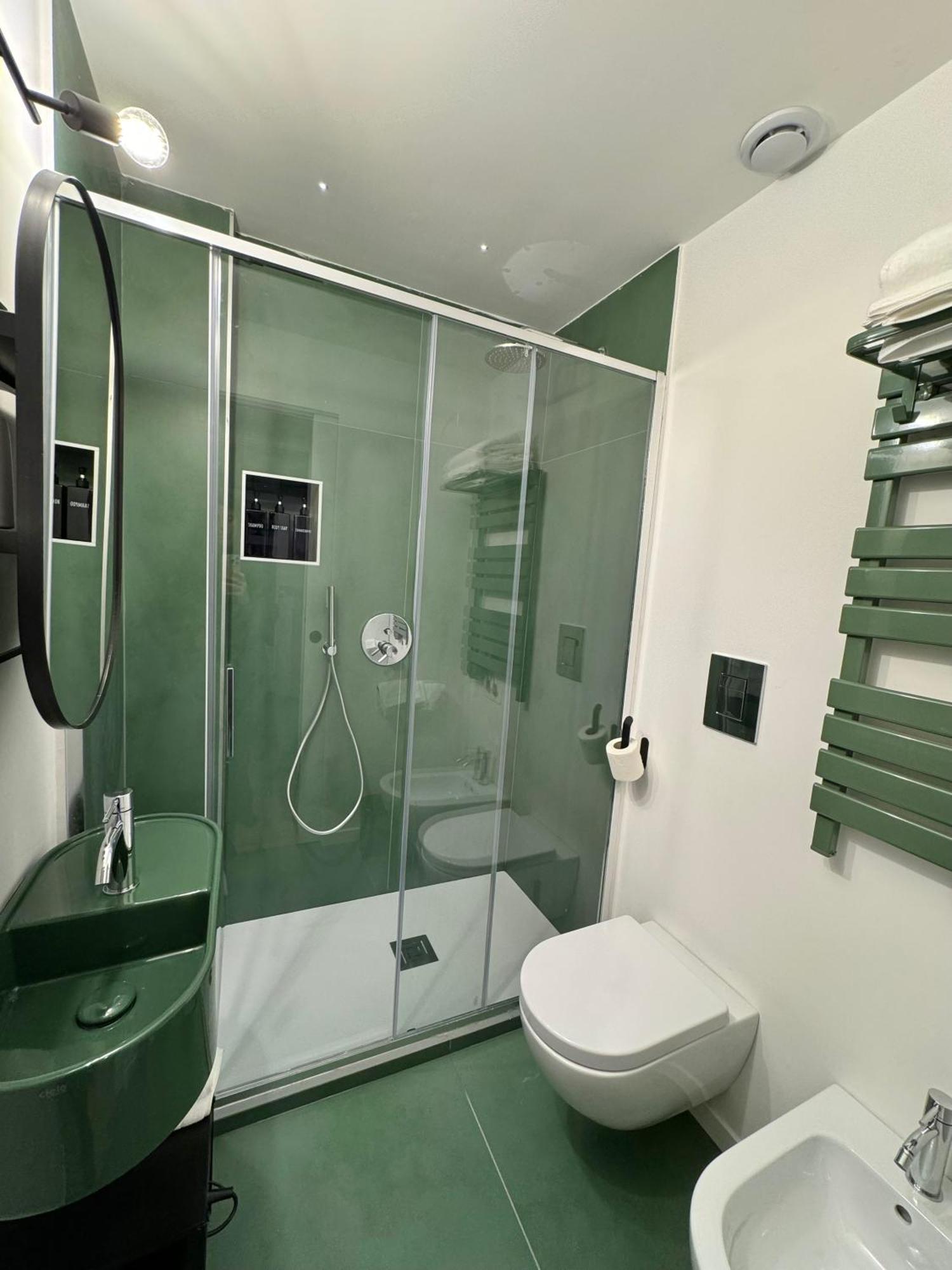 Alma De Chiaja - Design Suites & Apartments Naples Extérieur photo